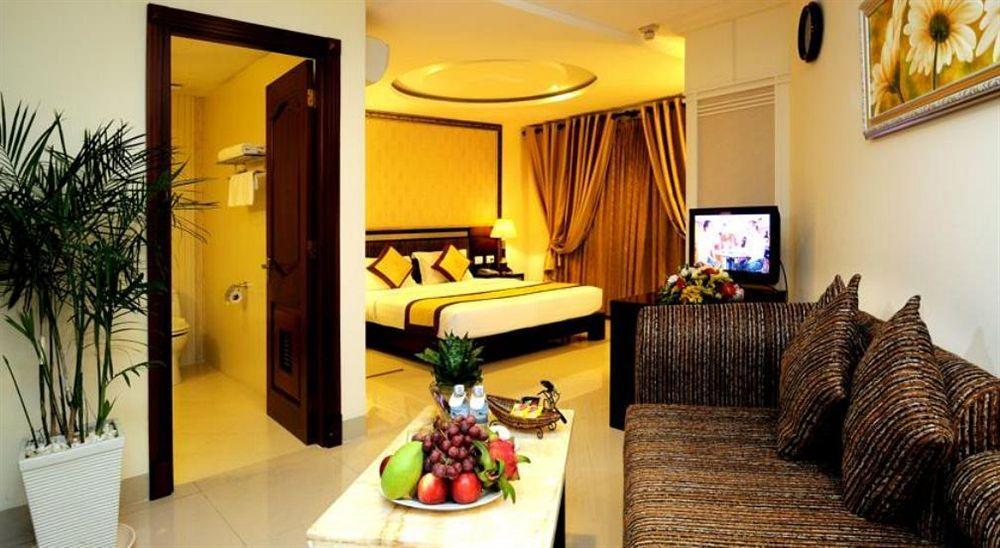 Cosmopolitan Hotel Ho Chi Minh City Bagian luar foto